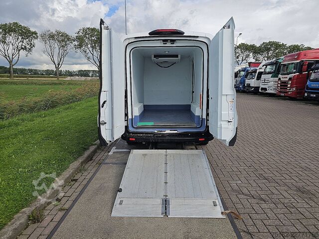 Koel-vriestransport (bestelbus) FORD TRANSIT 2.0 L2H2 Koelwagen Klep!