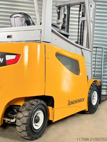 Elektromos 4-kerék Jungheinrich EFG S30s - Service Neu - 4734 Std. - Batterie 90%