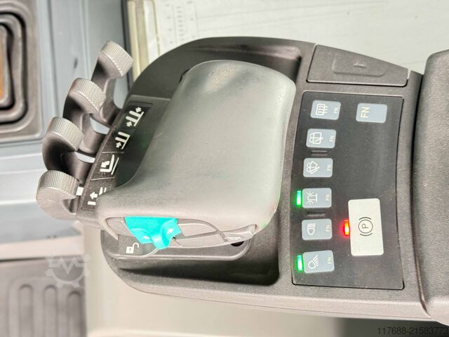 Elektromos 4-kerék Jungheinrich EFG 425k - Service Neu - Lithium Schnellladegerät