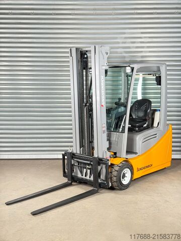 Elektromos 4-kerék Jungheinrich EFG 220 - Service Neu - nur 4413 Std. Batterie 81%