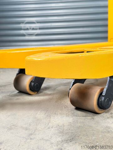 Žádný řidič paletového vozíku Jungheinrich ERE 120 - Service Neu -nur 672 Std. - Batterie 90%