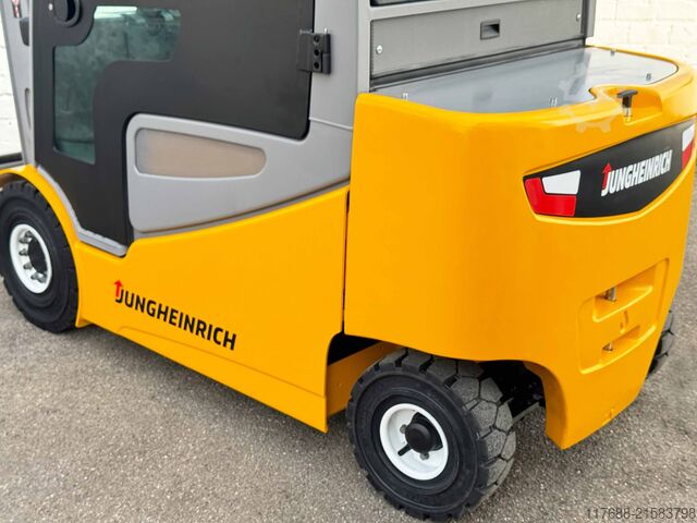 Elektromos 4-kerék Jungheinrich EFG 425ks - Service Neu - 4160 Std -  Batterie 83%