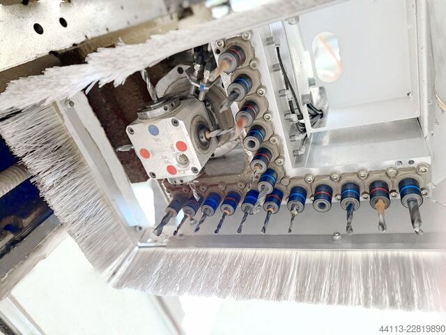Centro Lavoro CNC (con gruppo a bordare) HOMAG Centateq E-500 (BMG 512/60/12/V/A)
