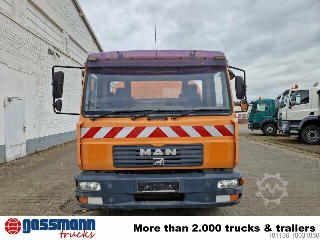 Vejfejemaskine MAN TGL 12.180 , Bucher Kehrmaschine CF 50