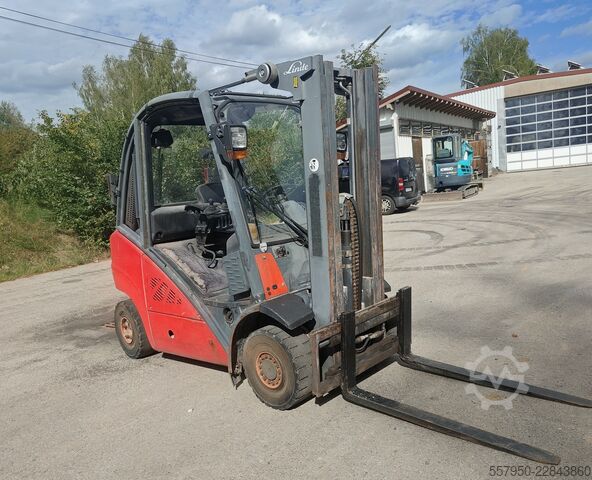 Gaffeltruck Linde H 25 Diesel Triplex