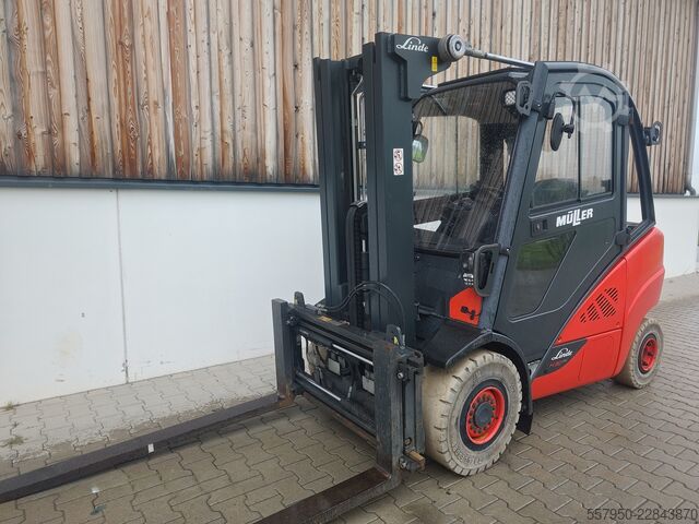 Gaffeltruck Linde H30 Diesel Triplex Zinkenverstellgerät
