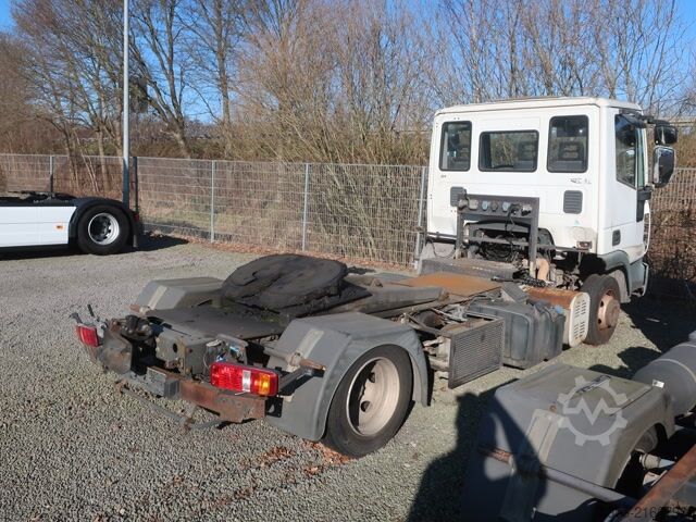 Standaard trekker Iveco 75 E 18 Rangiermaschine Euro 5