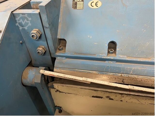 Μηχανοκίνητο πτυσσόμενο μηχάνημα GEKA NSJ 1500/2,5