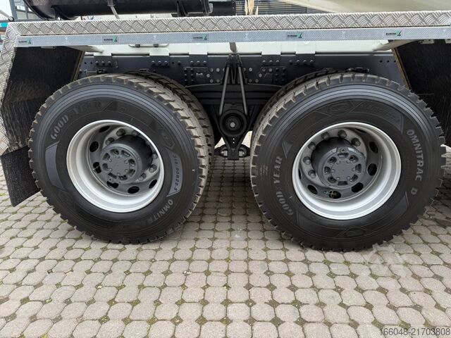 Mixeur Renault K480 Renault K480 8X4 EuromixMTP EM 9 L