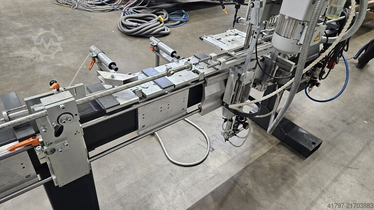 Mašina za bušenje šarki za vrata Elumatec TBM 126 Elumatec TBM 126