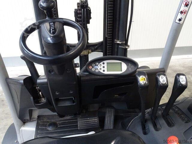 Electric 4-wheel forklift Still RX60-25 - TRIPLEX