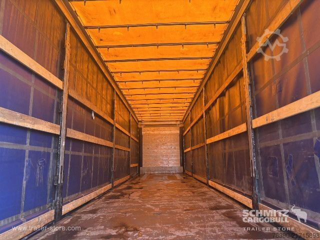 Open semitrailer with tarp Schmitz Cargobull Semitrailer Curtainsider Mega