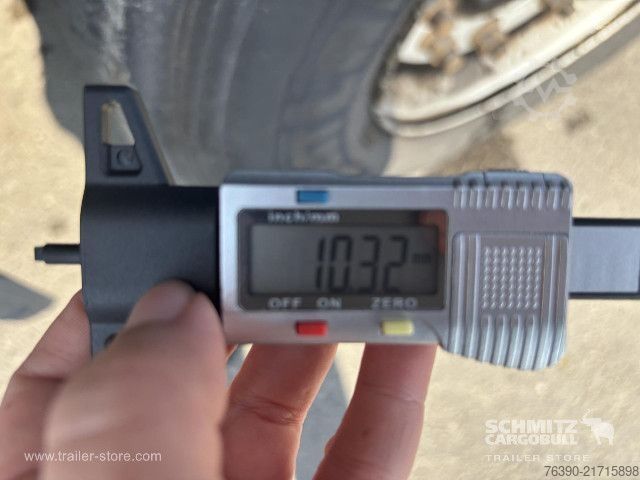 Open semitrailer with tarp Schmitz Cargobull Semitrailer Curtainsider Mega