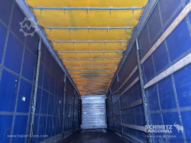 Open semitrailer with tarp Schmitz Cargobull Semitrailer Curtainsider Mega