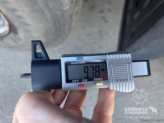 Open semitrailer with tarp Schmitz Cargobull Semitrailer Curtainsider Mega