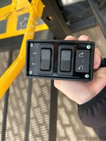 Minibüs MERCEDES-BENZ Sprinter 311 Mobility 23 LIFT Rollstuhlbus