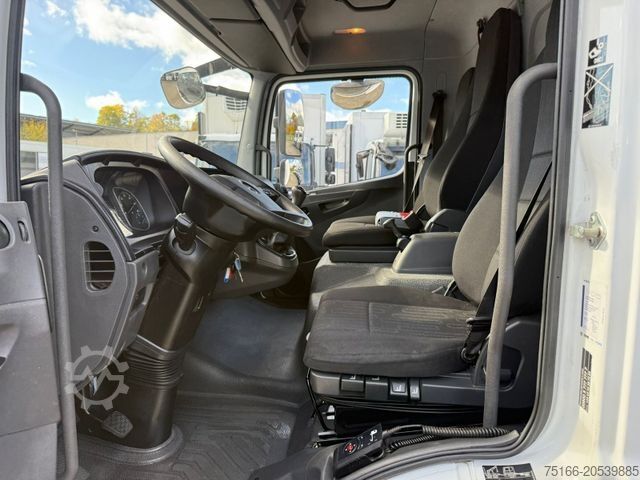Furgoneta caja MERCEDES-BENZ ATEGO 818 L Koffer 6,10 m LBW 1 T*171 tkm*AHK