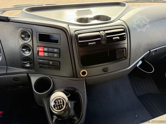 Furgoneta caja MERCEDES-BENZ ATEGO 818 L Koffer 6,10 m LBW 1 T*171 tkm*AHK