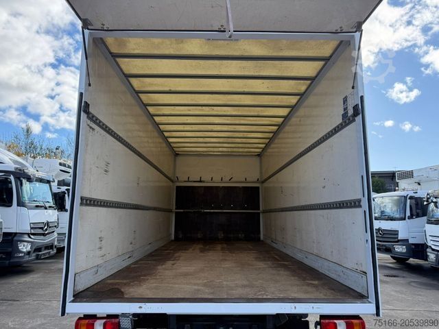 Furgoneta caja MERCEDES-BENZ ATEGO 818 L Koffer 6,10 m LBW 1 T*171 tkm*AHK