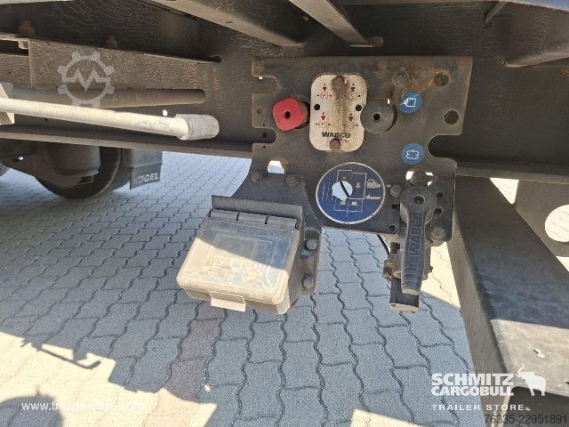 Semirremolque abierto con toldo Kögel Curtainsider Mega