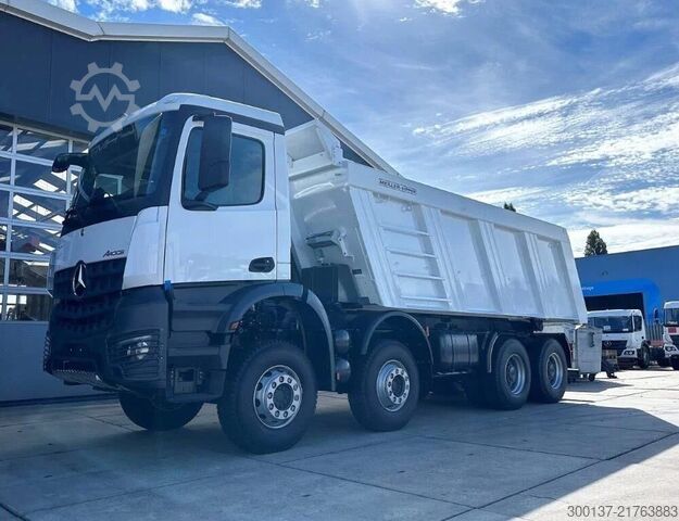 Kamion za otkači Mercedes-Benz Arocs 4140 K 8x4 Meiller Tipper