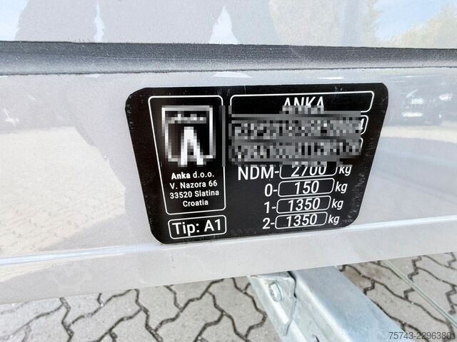 Remorcă pentru transport cai  2 Pferdeanh.ANKA Hengstemodell,Sattelk. mit Bett