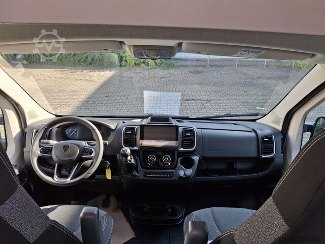 Campervan CARADO CV 600