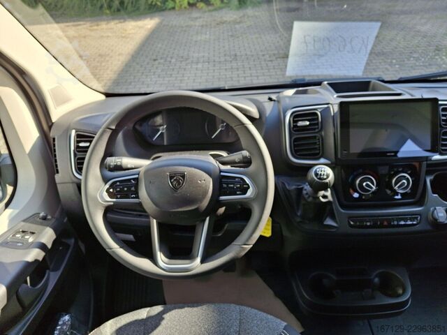 Campervan CARADO CV 600