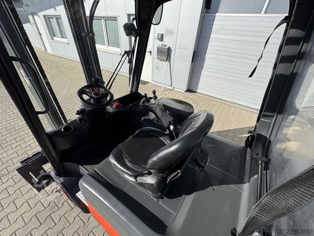 Electric - 4 wheels Linde E30/600--EK
