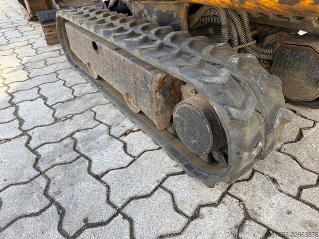 Minigraver JCB 8008 CTS / 2021 BJ / 733 H / 2 x Löffel