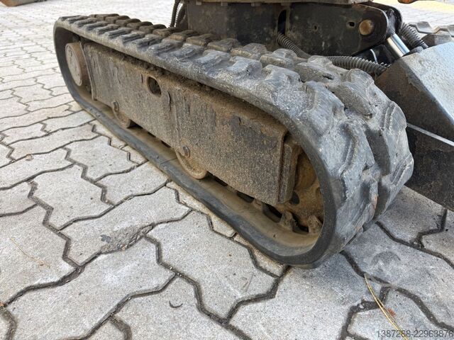 Minigraver JCB 8008 CTS / 2021 BJ / 733 H / 2 x Löffel