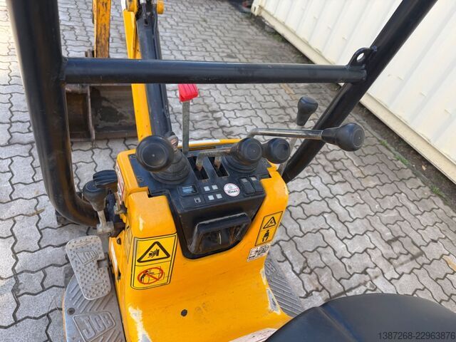 Minigraver JCB 8008 CTS / 2021 BJ / 733 H / 2 x Löffel