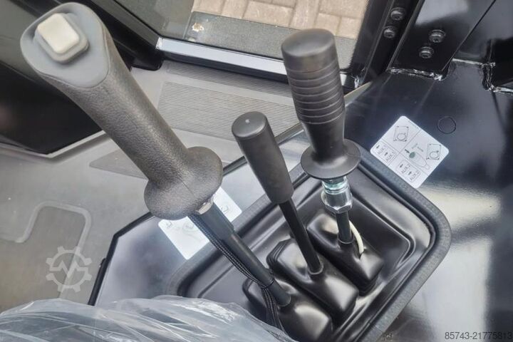 Terepemelő targonca Manitou M30-4 D ST5 S1 EU Diesel, 4x4 Drive, 3t Capacity,