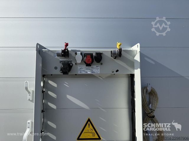 Åben sættevogn med presenning Schmitz Cargobull Curtainsider Mega Getränke