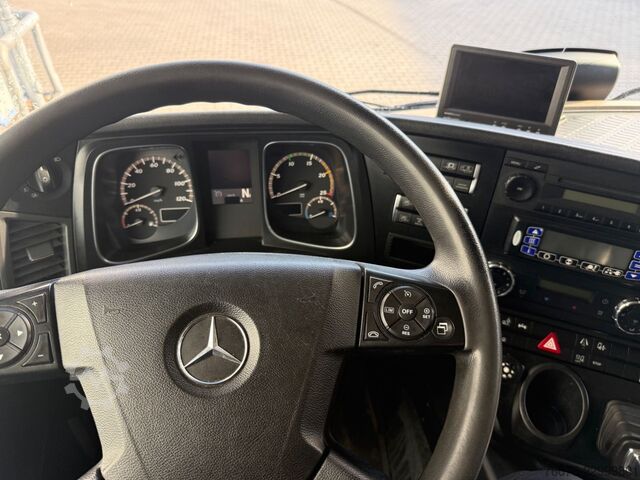 Ψυγείο φορτηγό MERCEDES-BENZ 2540 LL 6x2/4 Kühlkoffer 8.2m LBW 2,5t  Carrier