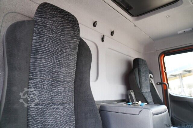 Furgon skrzyniowy Mercedes-Benz Atego 816 4x2 Automatik Junge Koffer LBW