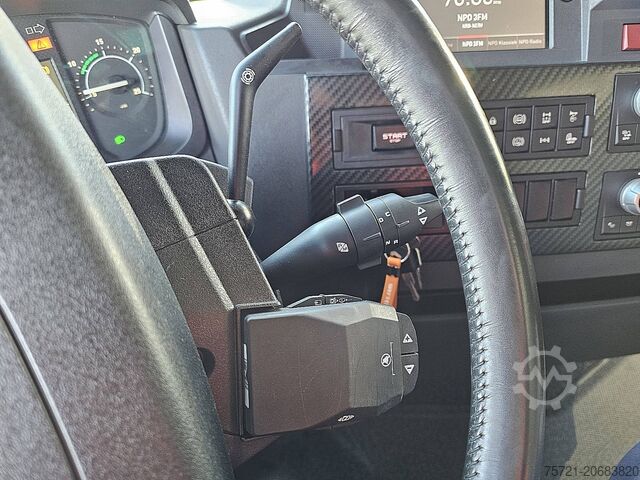 Padrão-SZM RENAULT T 520 HIGH EVO 99TKM NIGHT A/C