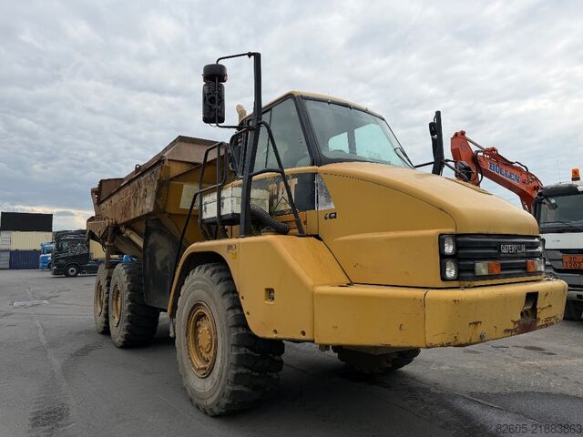 Kiepwagen CAT 725