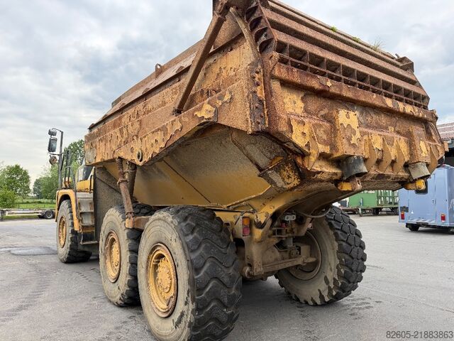 Kiepwagen CAT 725