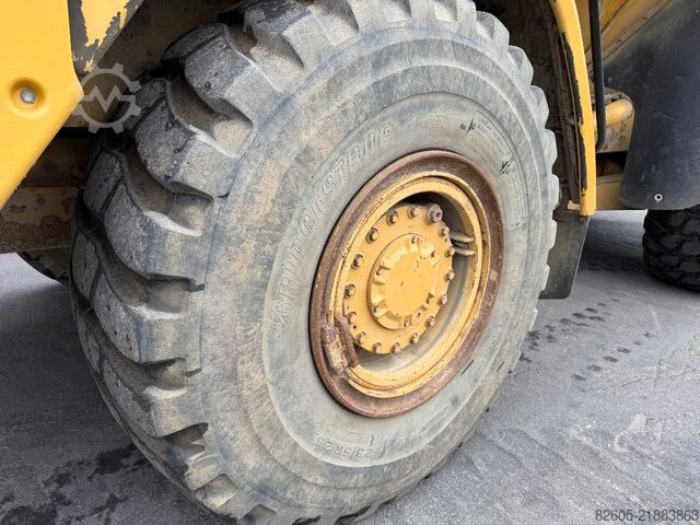 Kiepwagen CAT 725