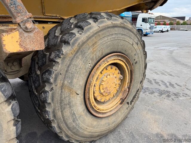 Kiepwagen CAT 725