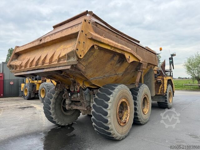 Φορτηγό ανατρεπόμενο Komatsu HM 300-2
