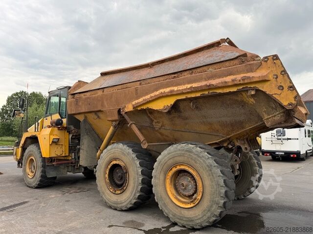 Φορτηγό ανατρεπόμενο Komatsu HM 300-2
