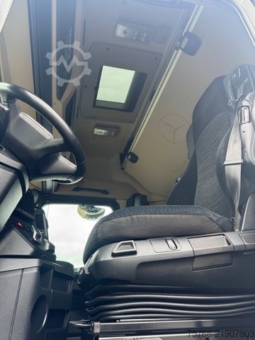 LKW mit Getränkeaufbau MERCEDES-BENZ ACTROS 1836 L / GIGA / Top !