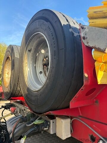 Low loader semitrailer Faymonville Megamax Z-2H-V-KBV-AA Yachttransport