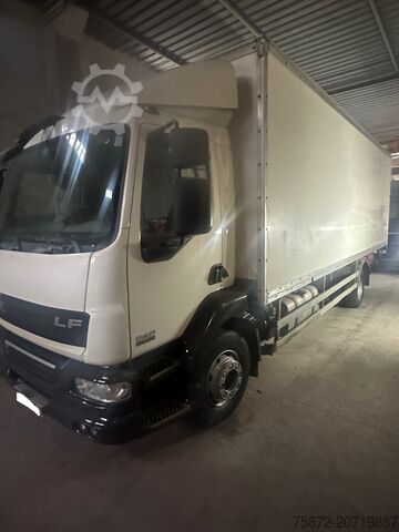 Camión caja DAF LF 250 EEV EURO 5 FURGON