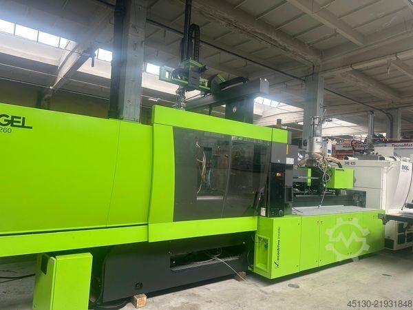μηχανή χύτευσης με έγχυση Engel Victory 2460/260 Tech Ecodrive