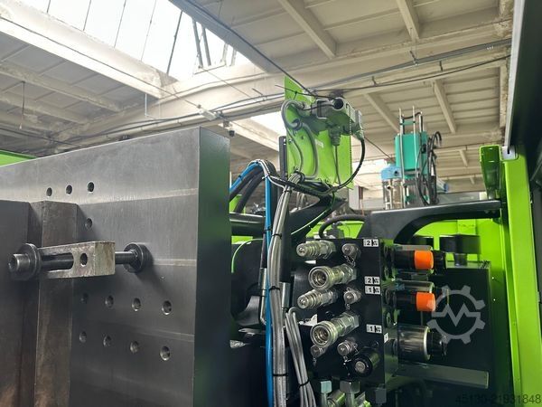 μηχανή χύτευσης με έγχυση Engel Victory 2460/260 Tech Ecodrive