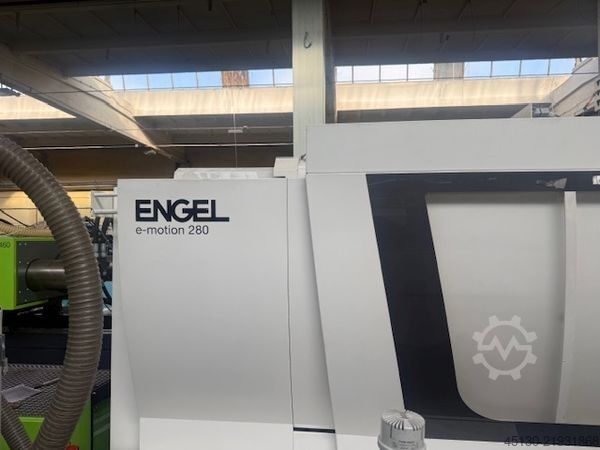 Vstřikovací stroj Engel e-Motion 740/280 T WP