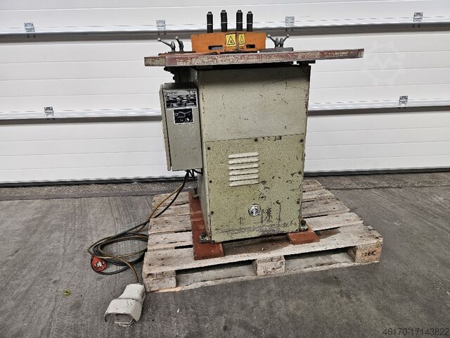 Uitklinkmachine Safan 250x250x3